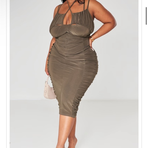 PrettyLittleThing Dresses & Skirts - Olive dress